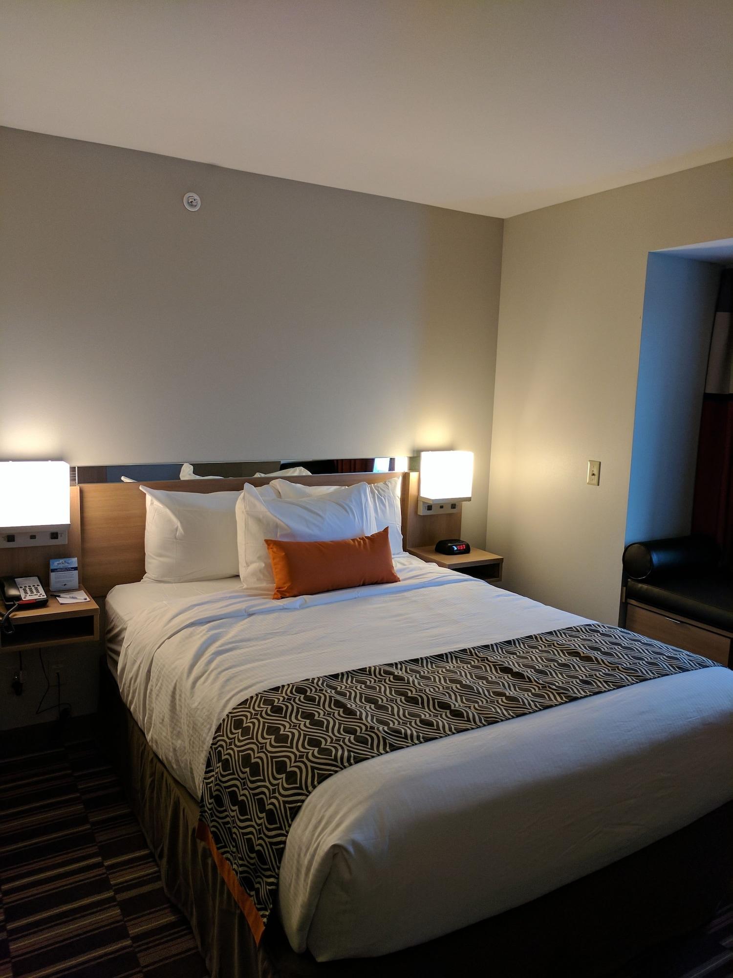 Microtel Inn & Suites By Wyndham Clarion Exterior photo