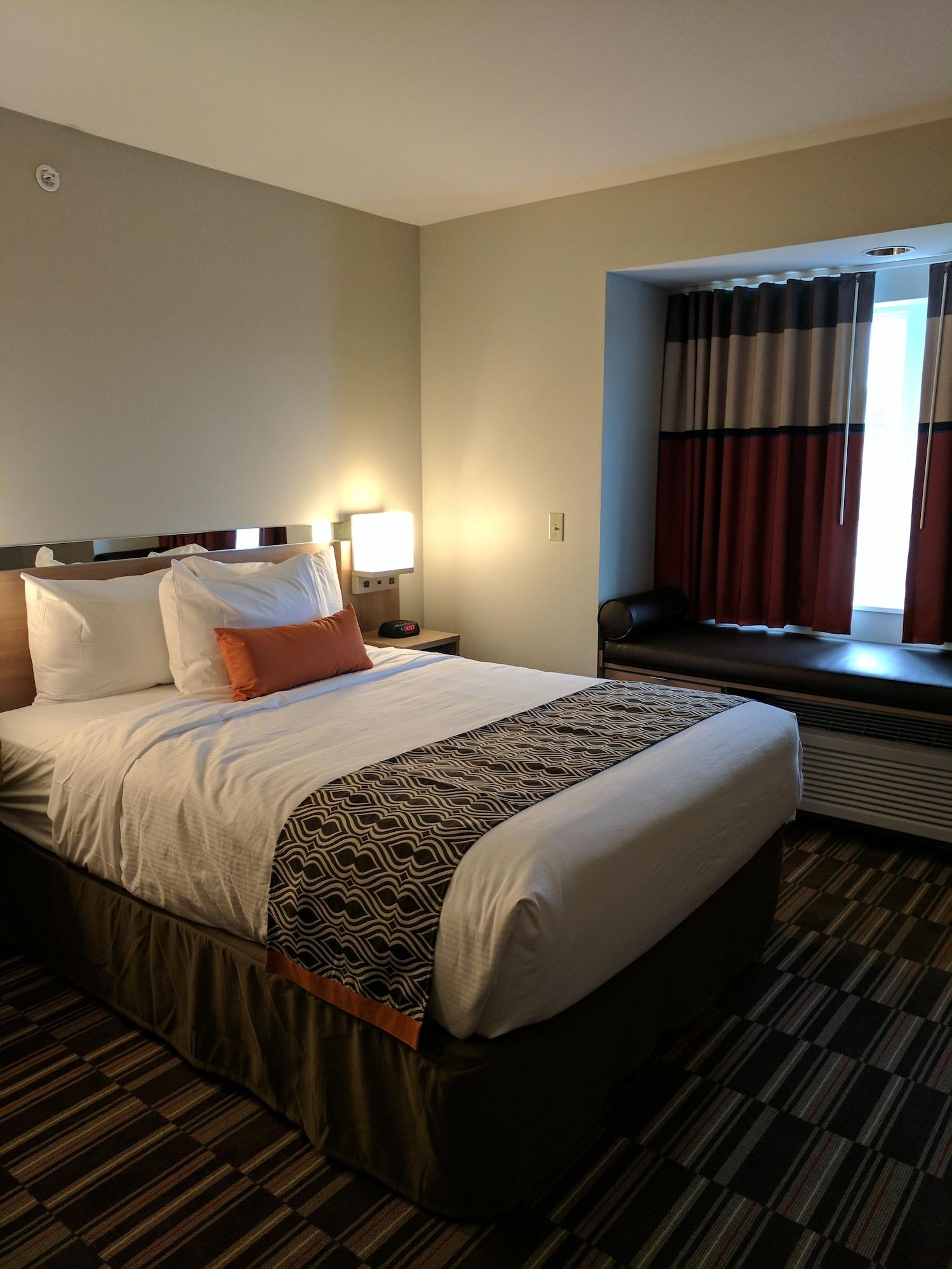 Microtel Inn & Suites By Wyndham Clarion Exterior photo