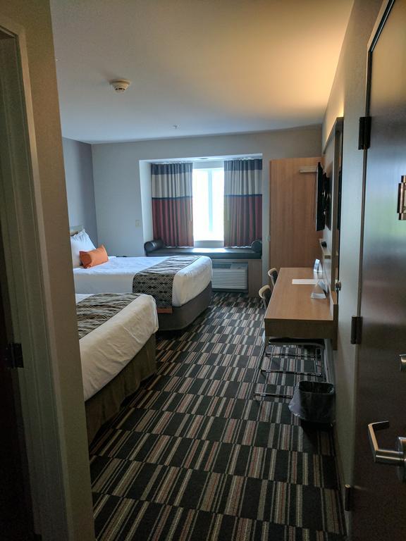Microtel Inn & Suites By Wyndham Clarion Exterior photo