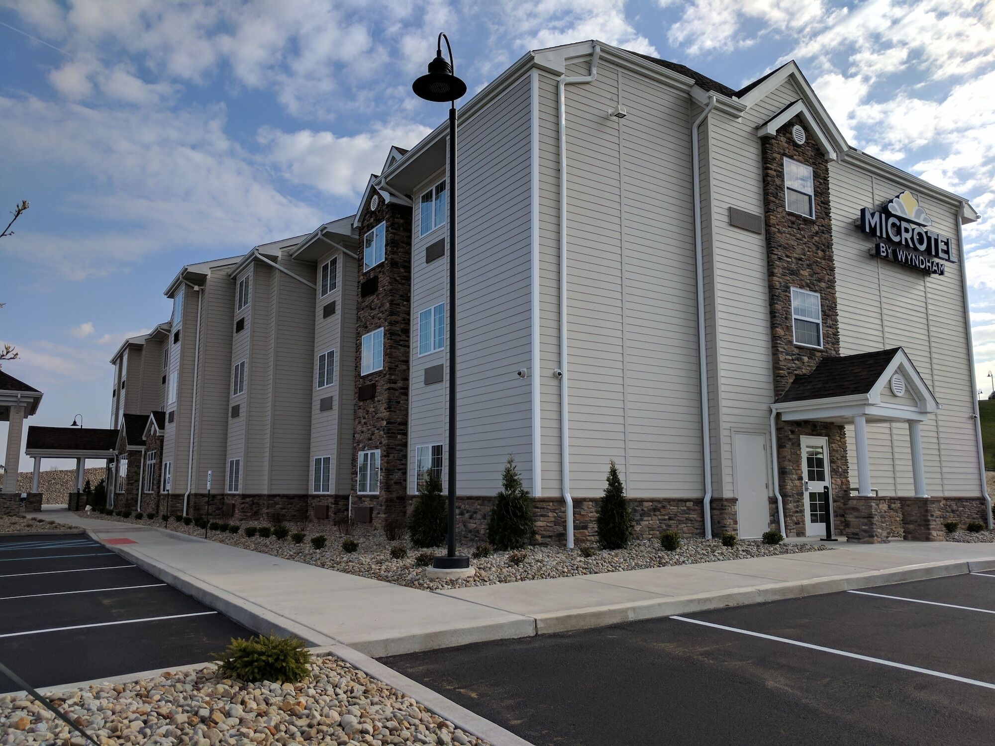 Microtel Inn & Suites By Wyndham Clarion Exterior photo