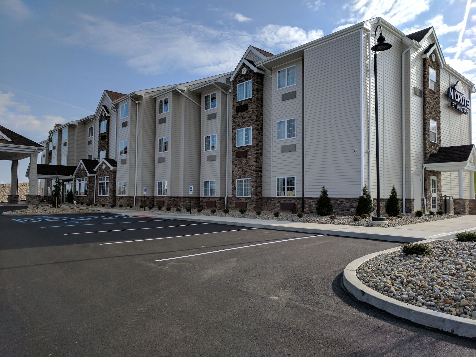 Microtel Inn & Suites By Wyndham Clarion Exterior photo
