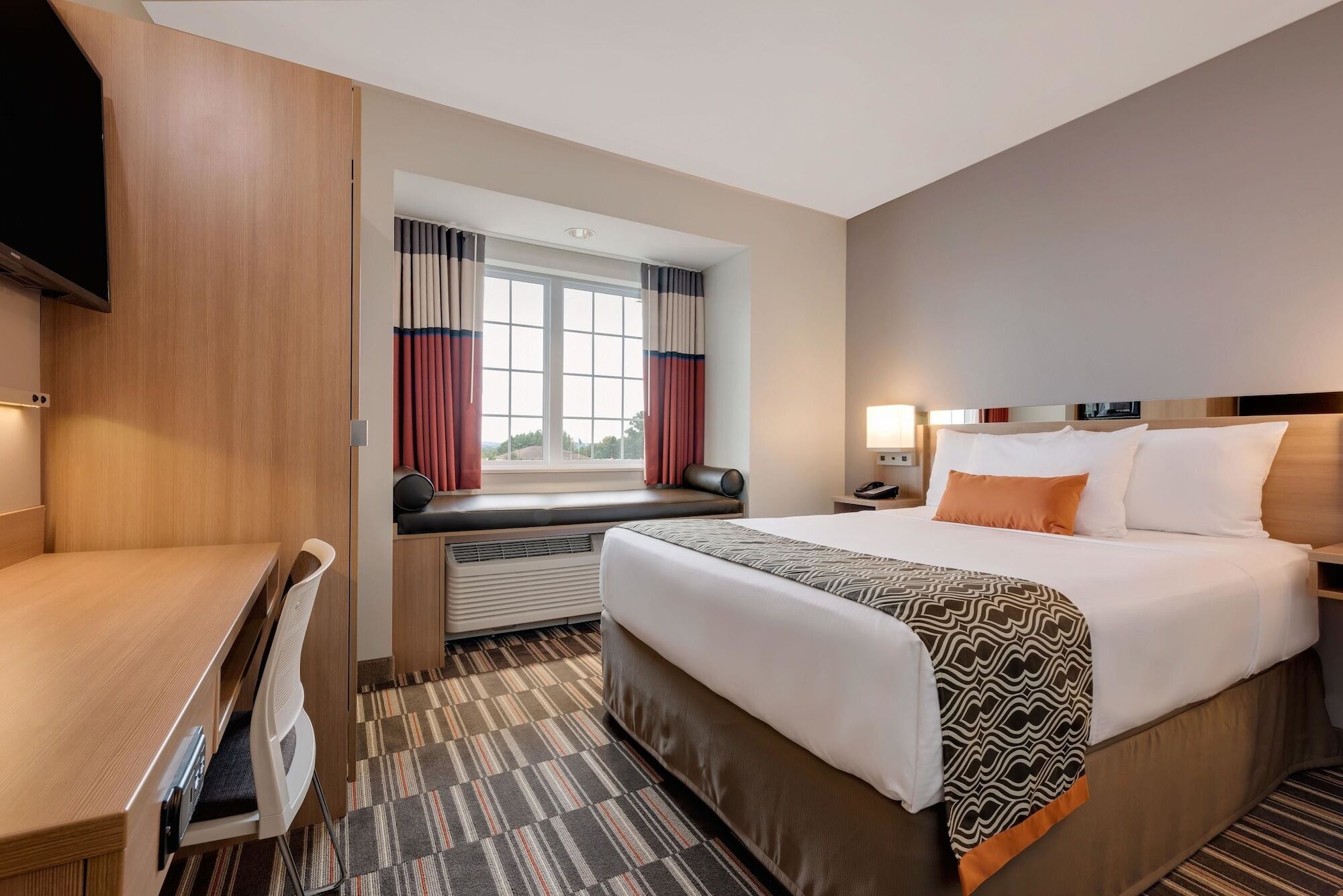 Microtel Inn & Suites By Wyndham Clarion Exterior photo